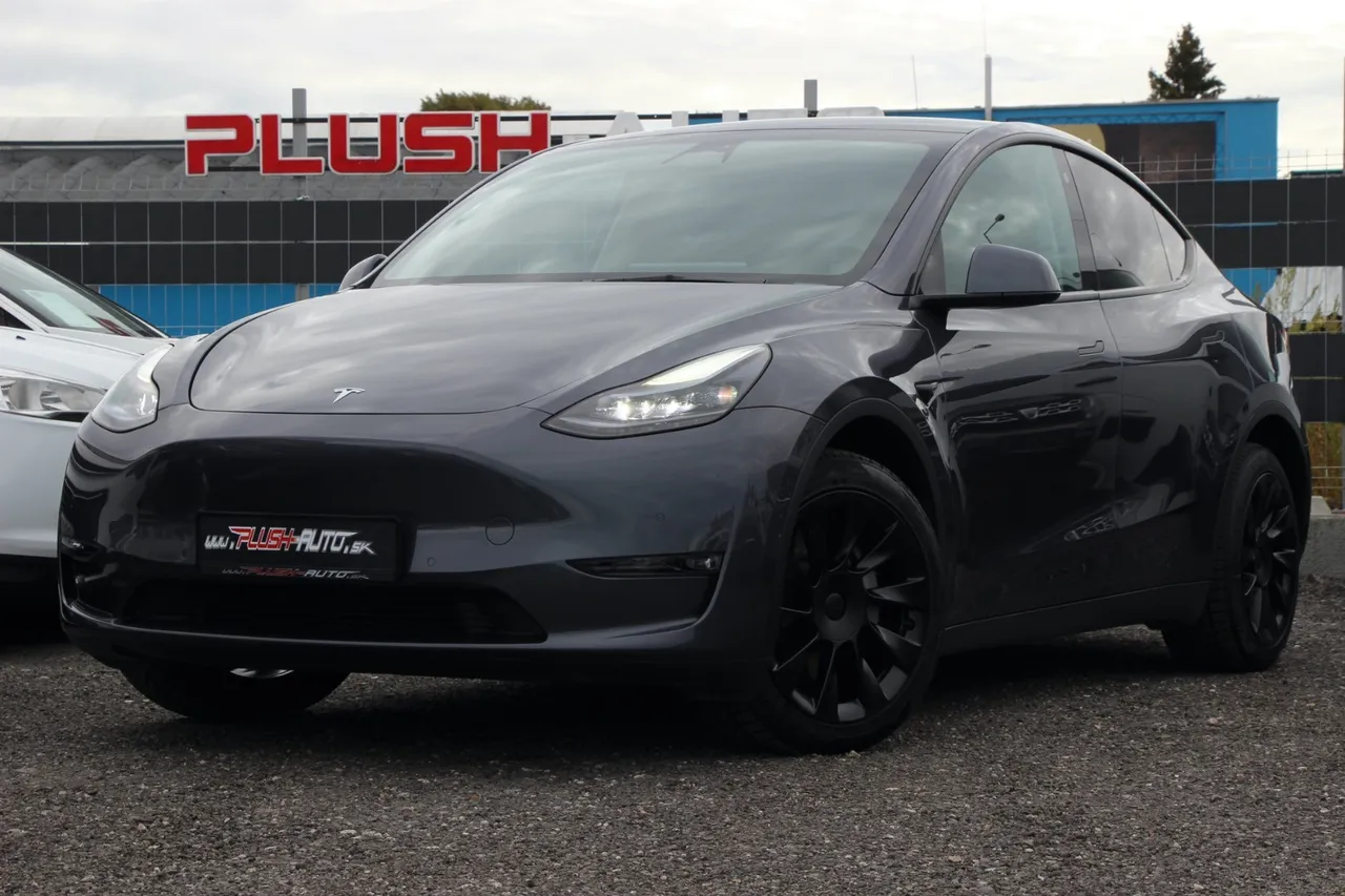 Tesla Model Y 75kWh Long Range AWD